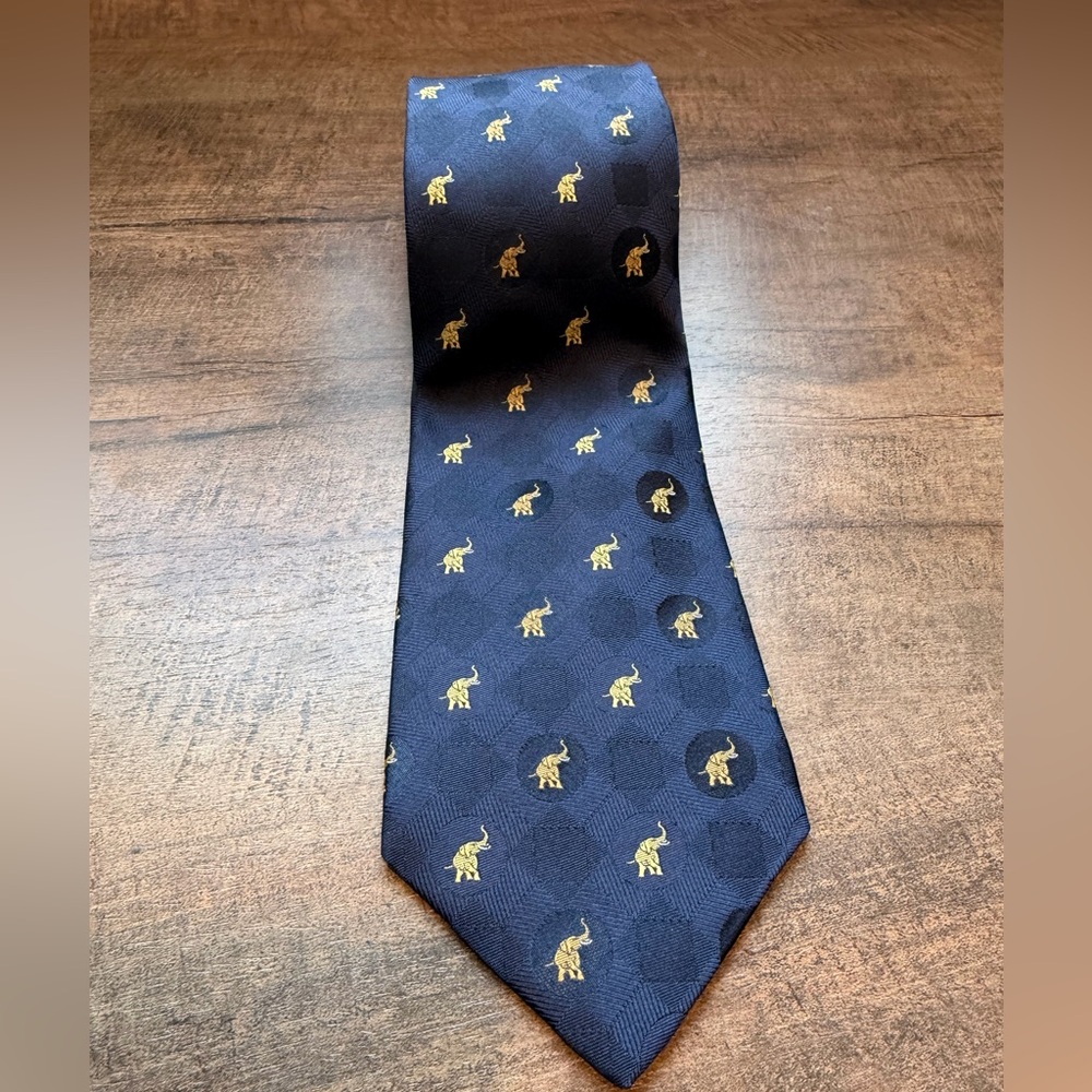 Jim Thompson 100% Silk Elephant Animal Print Tie Navy Gold Classic
